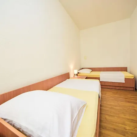 Mira-1 By Interhome Appartement